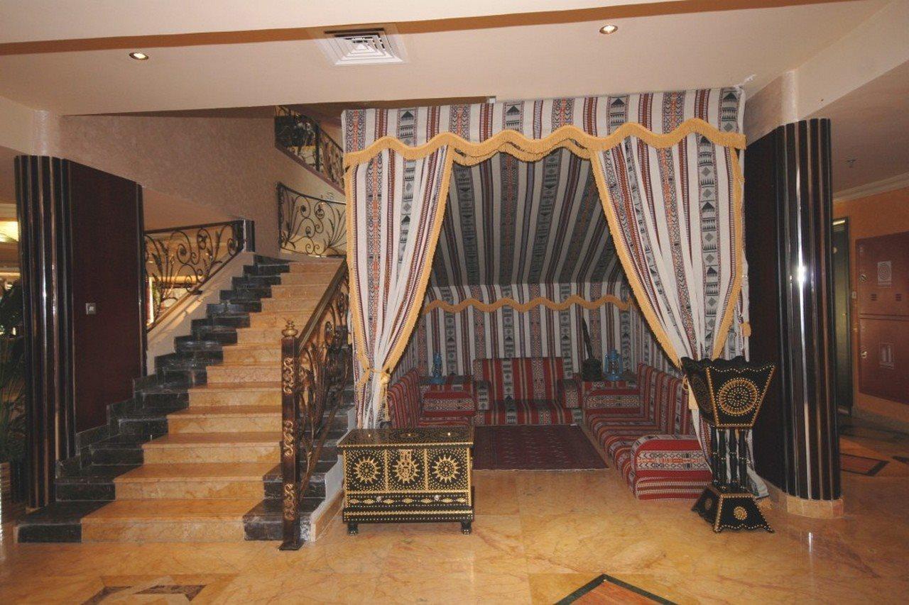 שארג'ה Al Bustan Hotel מראה חיצוני תמונה