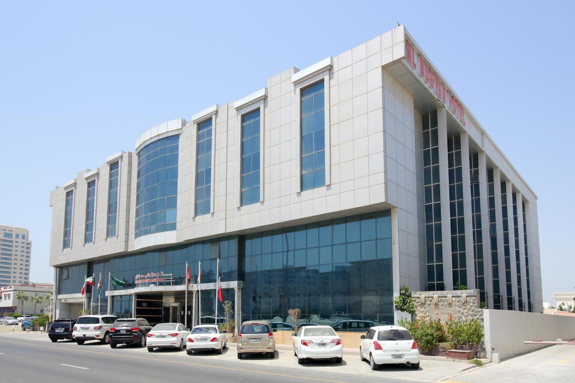 שארג'ה Al Bustan Hotel מראה חיצוני תמונה