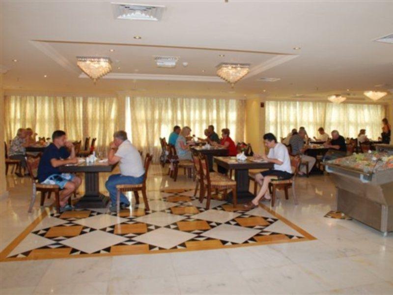 שארג'ה Al Bustan Hotel מראה חיצוני תמונה